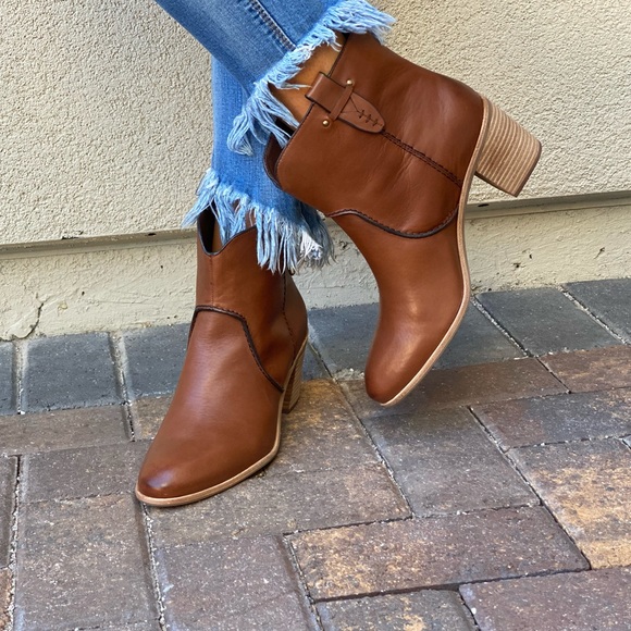 Bass Whiskey Genuine Leather Distressed Boots - Picture 12 of 12